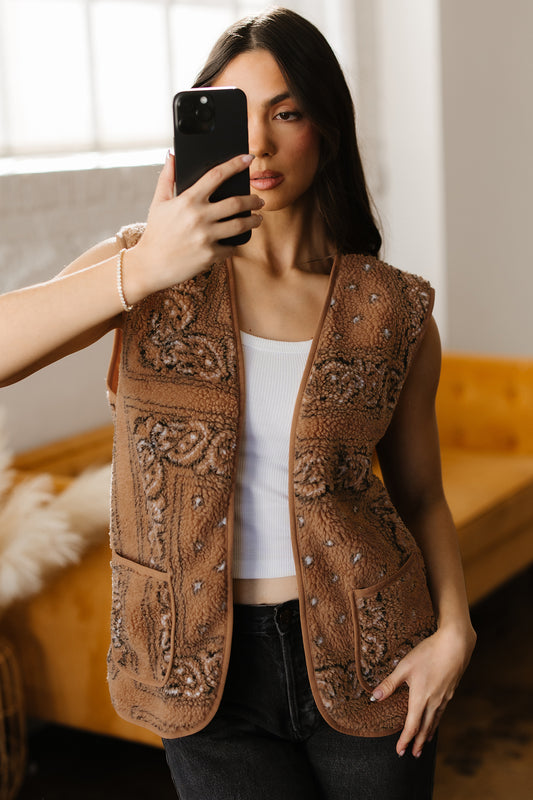 Chaleco tipo chaqueta con estampado de cachemira sherpa marrón con bolsillos, estilo Western