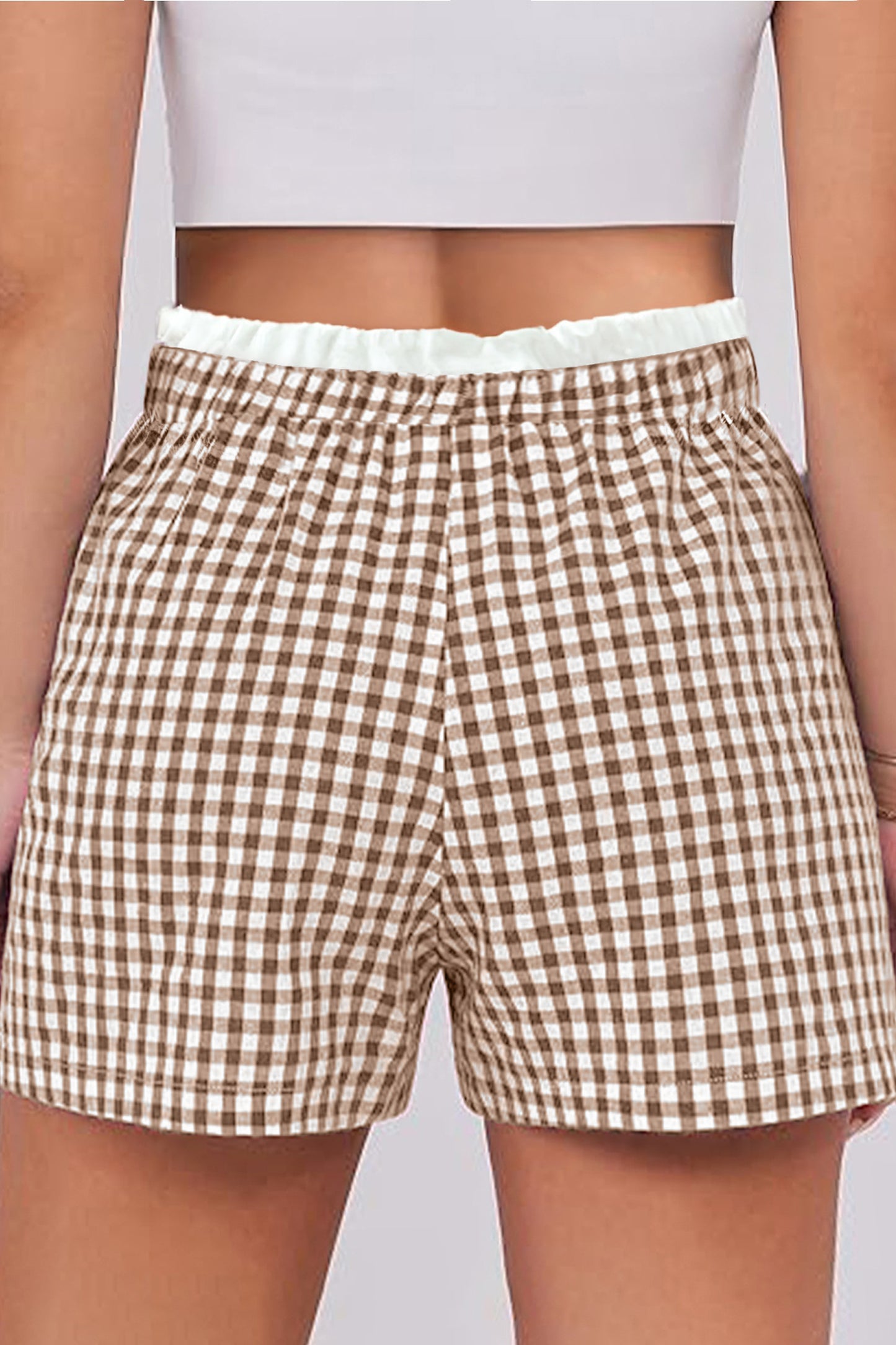 Pantalones cortos de talla grande con estampado de cuadros y ribete en contraste caqui