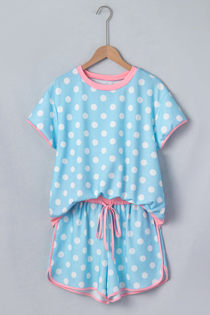 Conjunto casual corto azul cielo con lunares y borde en contraste