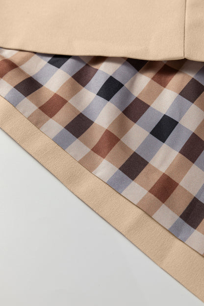 Gabardina cruzada de patchwork con forro a cuadros en pergamino