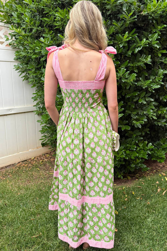 Vestido Maxi con Estampado Floral Verde, Detalles Rayados y Tirantes con Nudo