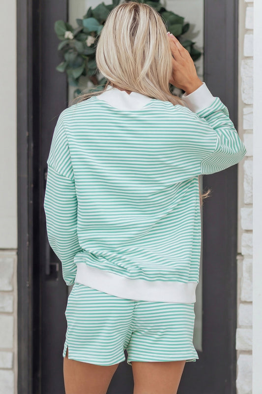 Conjunto de sudadera extragrande de cuello alto y shorts Green Stripe