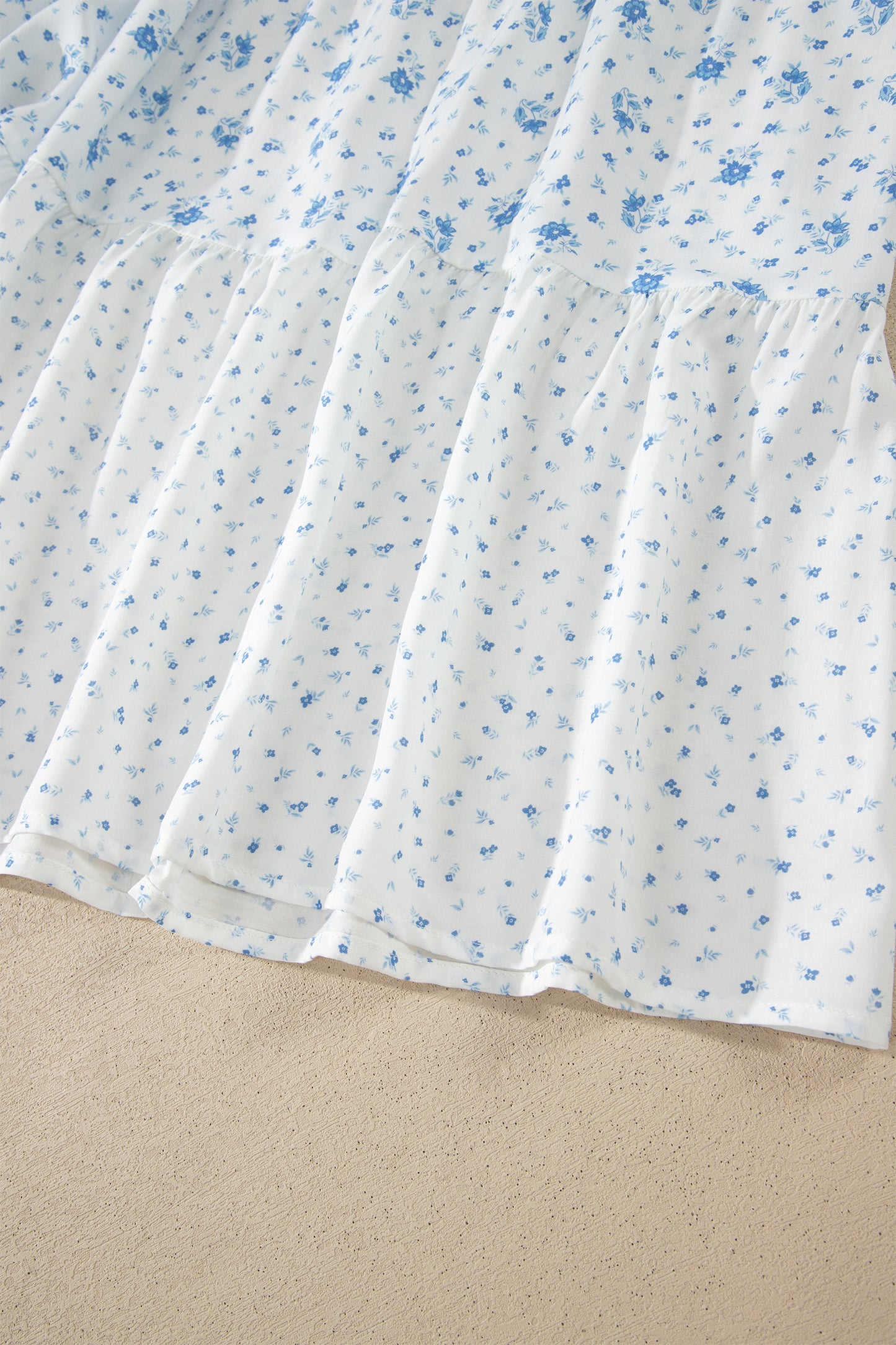 Falda larga bohemia de cintura alta azul cielo con estampado floral pequeño