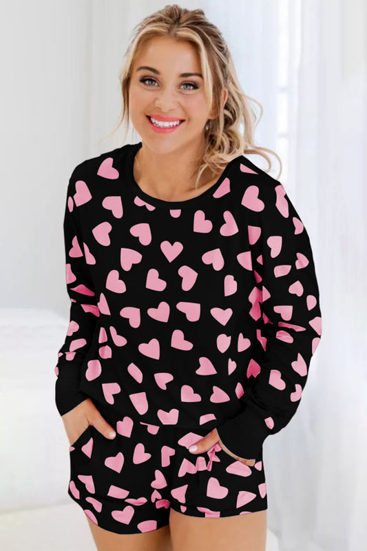 Conjunto de pantalón corto y top de manga larga con estampado de corazón en forma de San Valentín negro
