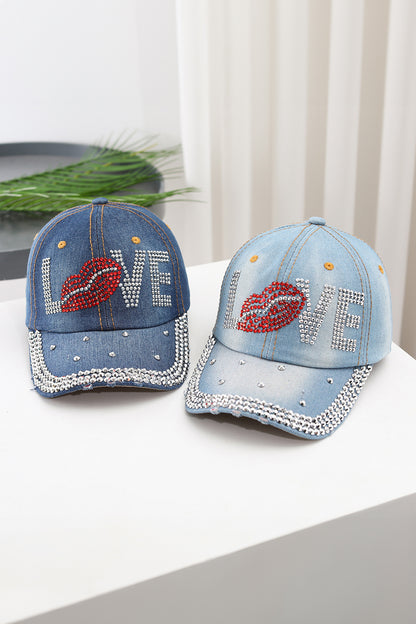 Gorra de béisbol de mezclilla Ashleigh con labio LOVE adornado con diamantes de imitación azules