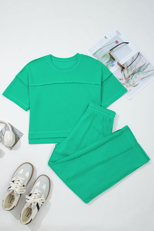 Conjunto de camiseta holgada con hombros caídos y pantalones barrel en verde menta