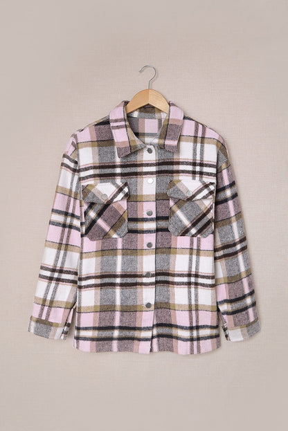 Chaqueta camisera rosa con estampado de cuadros geométricos y bolsillos