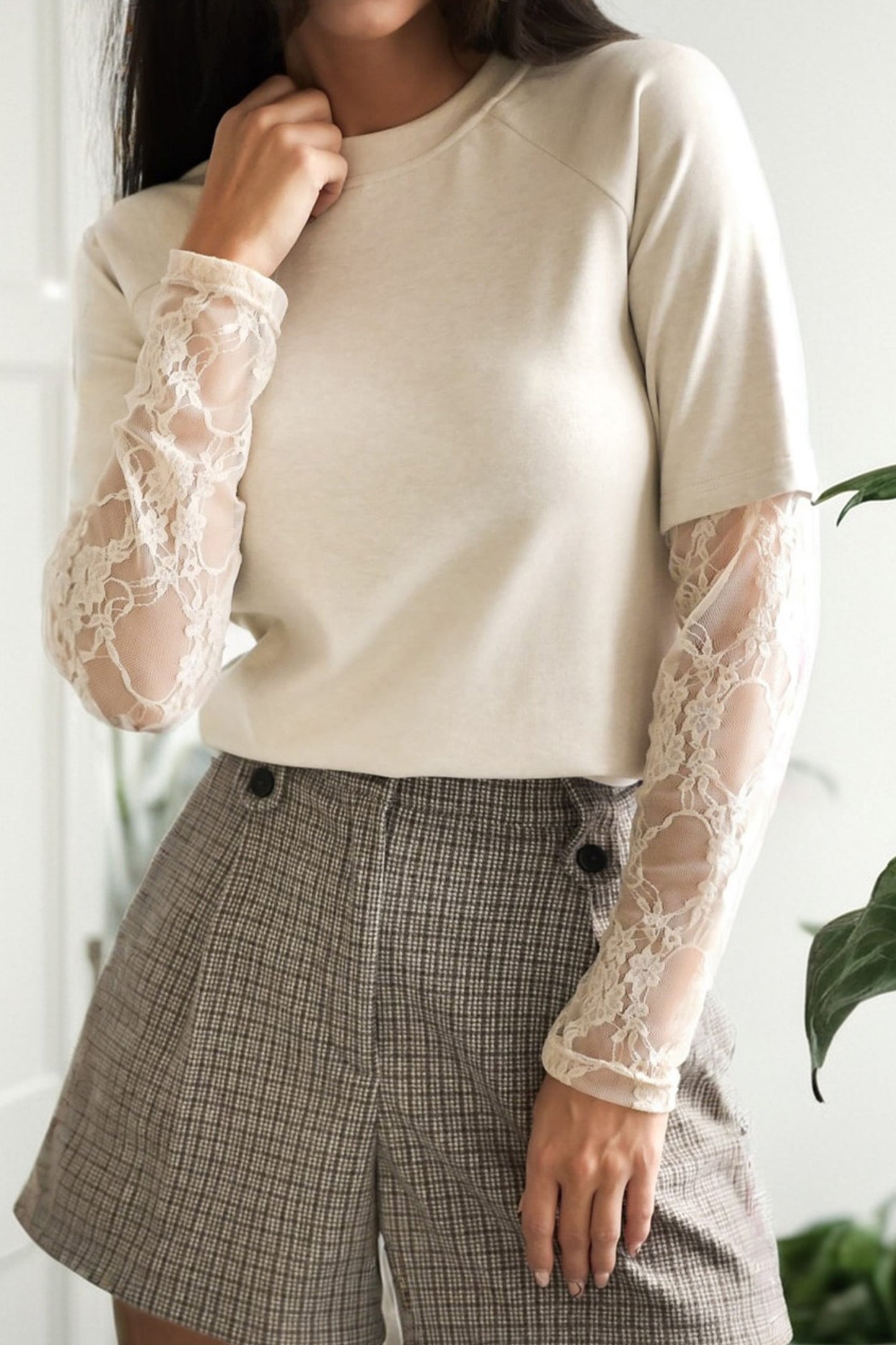 Jet Stream Solid Color Lace Patchwork Long Sleeve T Shirt - Snoopy's Closet