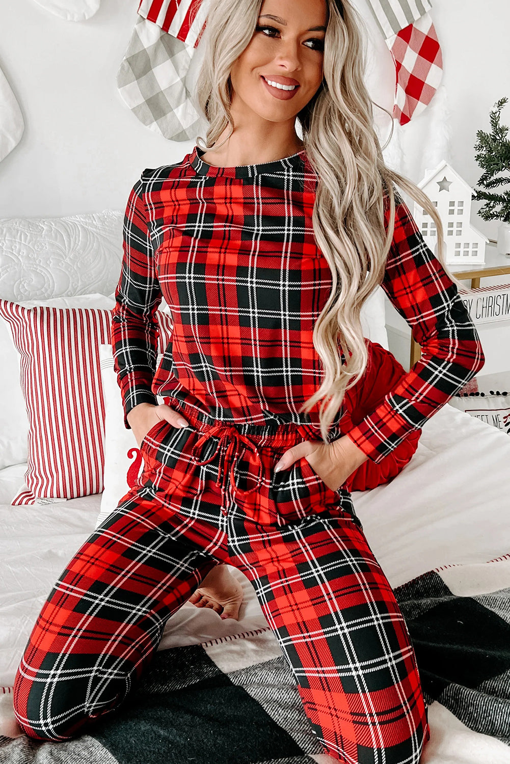 Red Festive Plaid Print Round Neck Long Sleeve and Pants 2 Piece Lounge Set - Snoopy's Closet