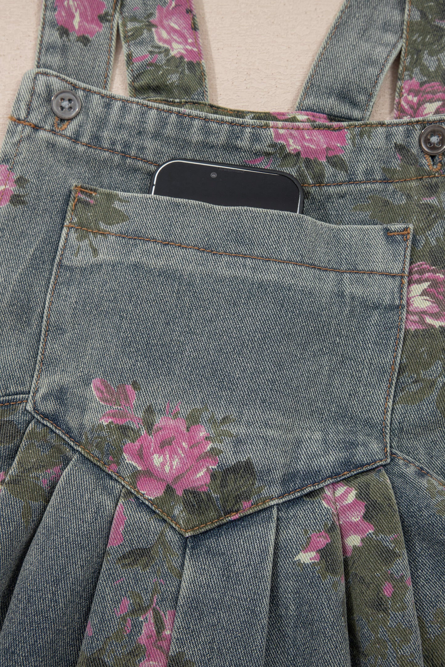 Mono vaquero de pierna ancha plisado de talle alto con estampado floral gris Beau