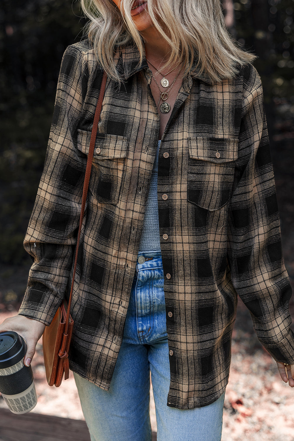 Camisa tipo chaqueta cepillada con doble bolsillo y estampado retro a cuadros multicolor