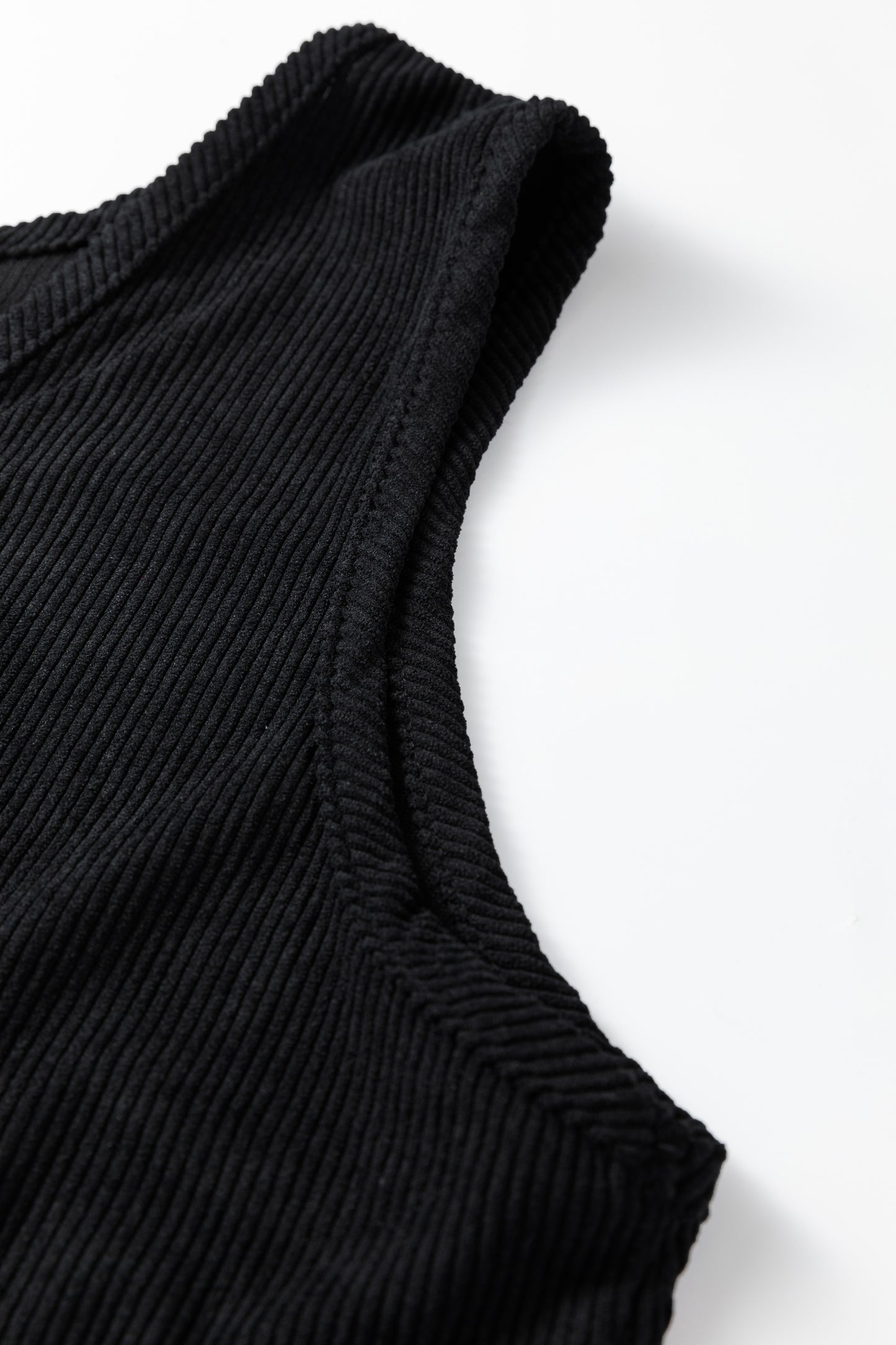 Minivestido Negro Sin Mangas de Pana Tallas Grandes con Bolsillos de Parche