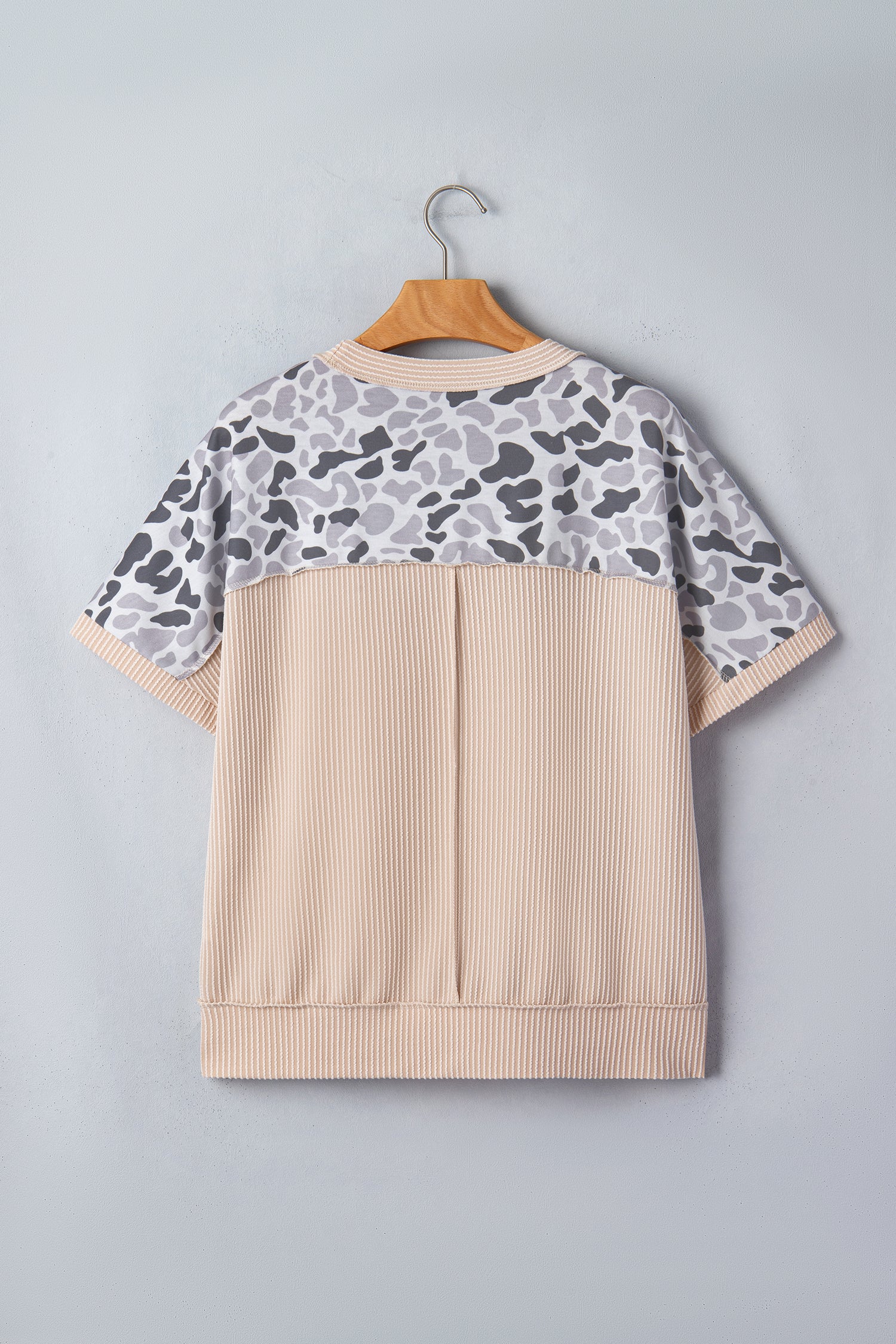 Gray Camouflage Print Twisted Ribbed Patchwork Casual T Shirt - Snoopy's Closet