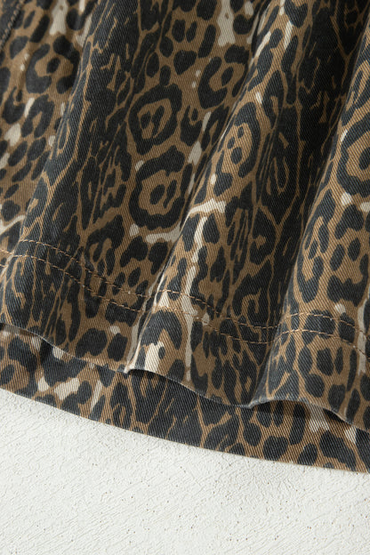 Minivestido vaquero plisado de manga corta con estampado de leopardo gris