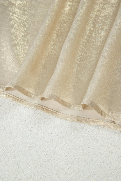 Top metálico beige de cuello y escote en V con media manga