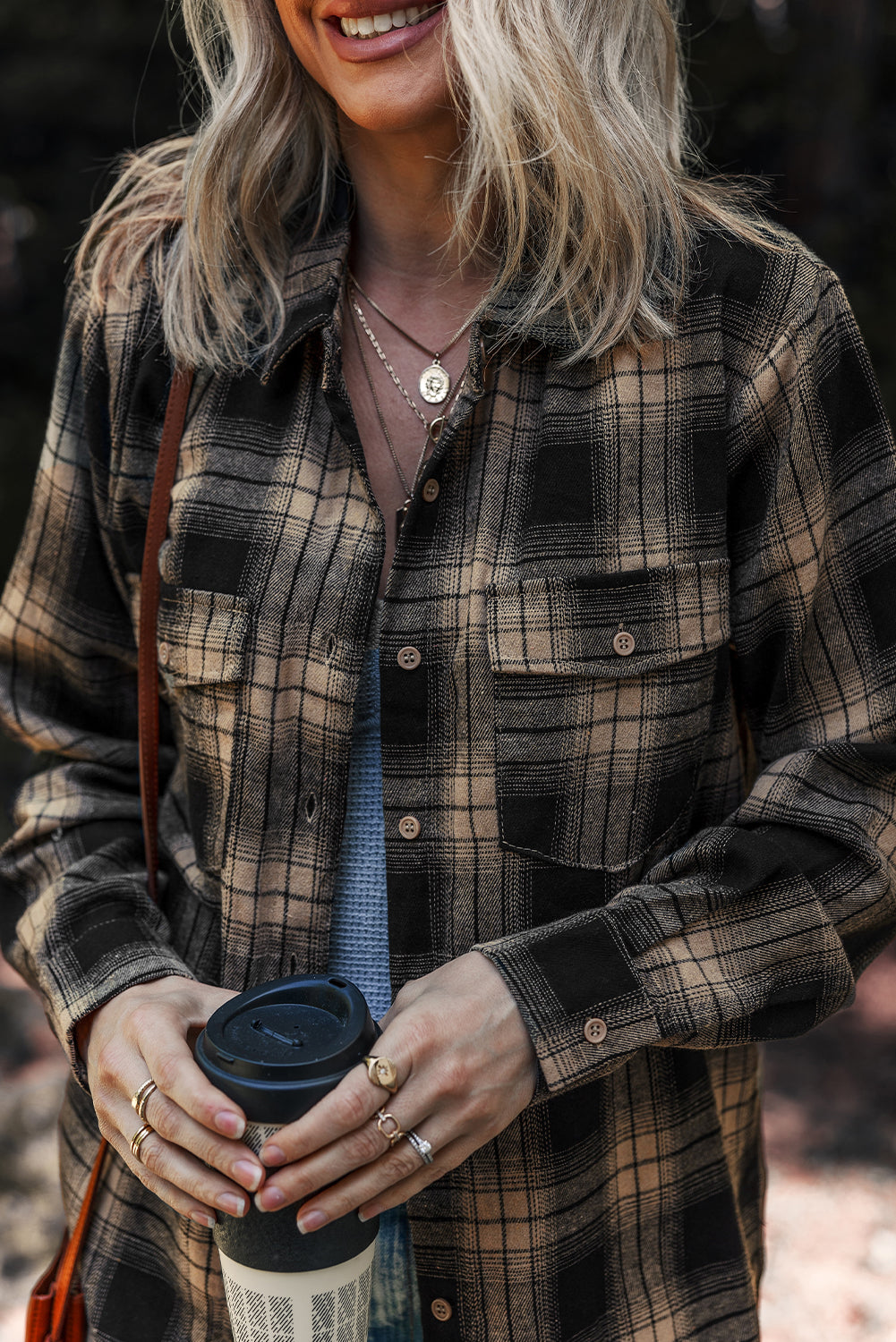 Camisa tipo chaqueta cepillada con doble bolsillo y estampado retro a cuadros multicolor