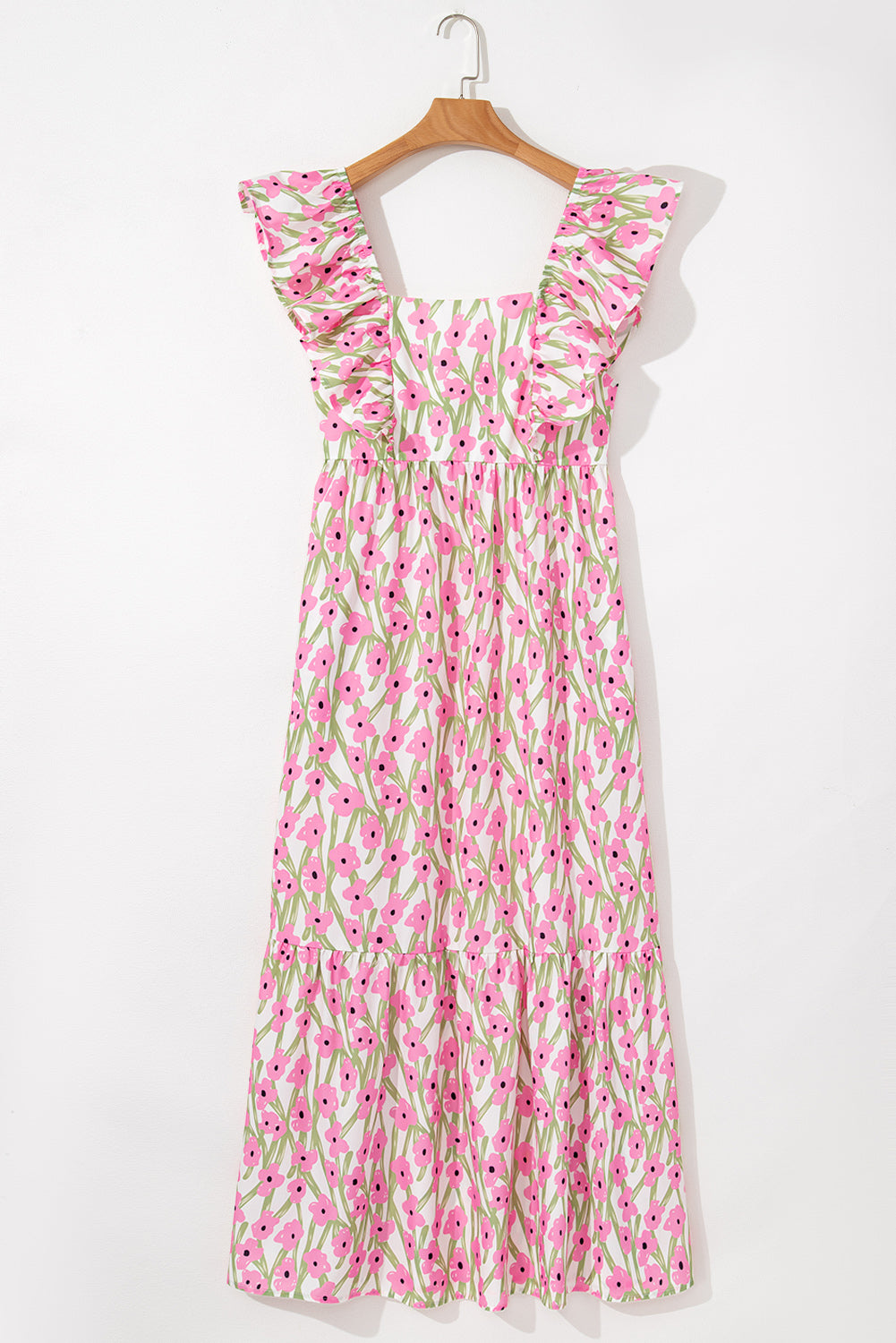 Vestido largo con estampado floral rosa, escote cuadrado y tirantes con volantes