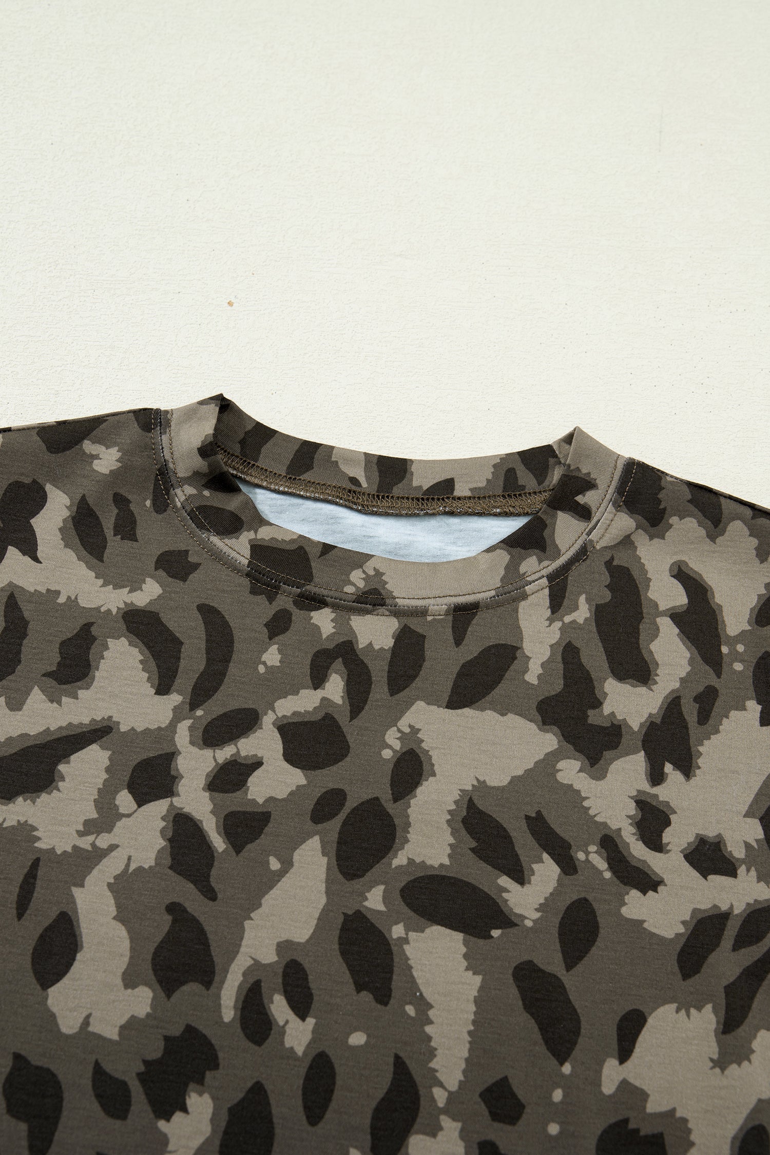 Brown Retro Leopard Print Mock Neck Slim Tee - Snoopy's Closet