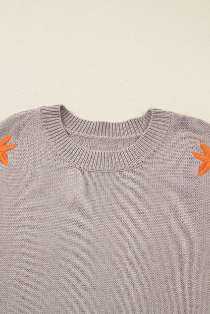 Suéter Holgado de Cuello Redondo con Manga Floral Bordada en Color Topo Sencillo