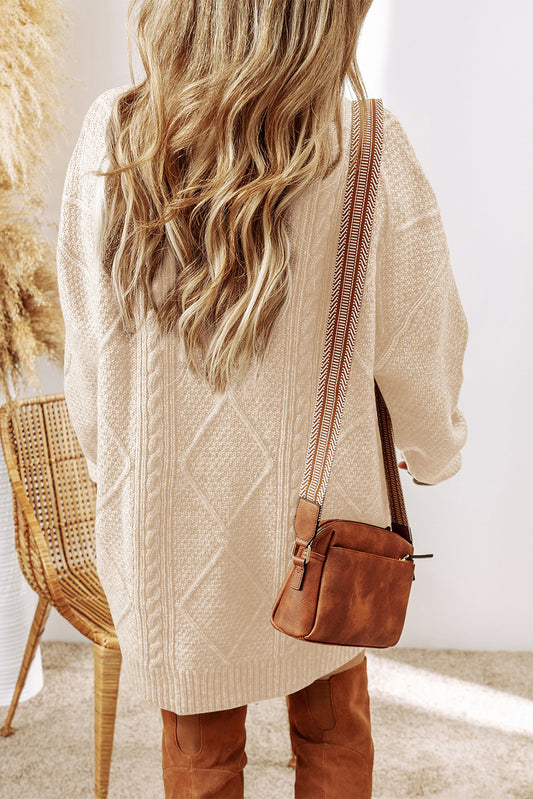 Vestido suéter de punto trenzado de avena con hombros caídos y corte holgado