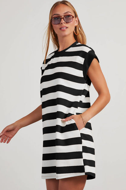 Vestido camiseta informal de manga corta con raya negra
