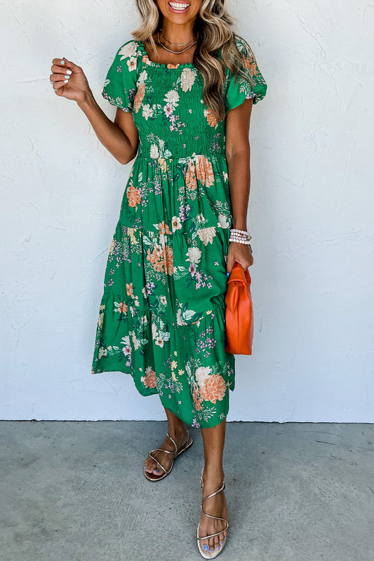 Vestido Midi Escalado Fruncido de Manga Abullonada con Estampado Floral Verde