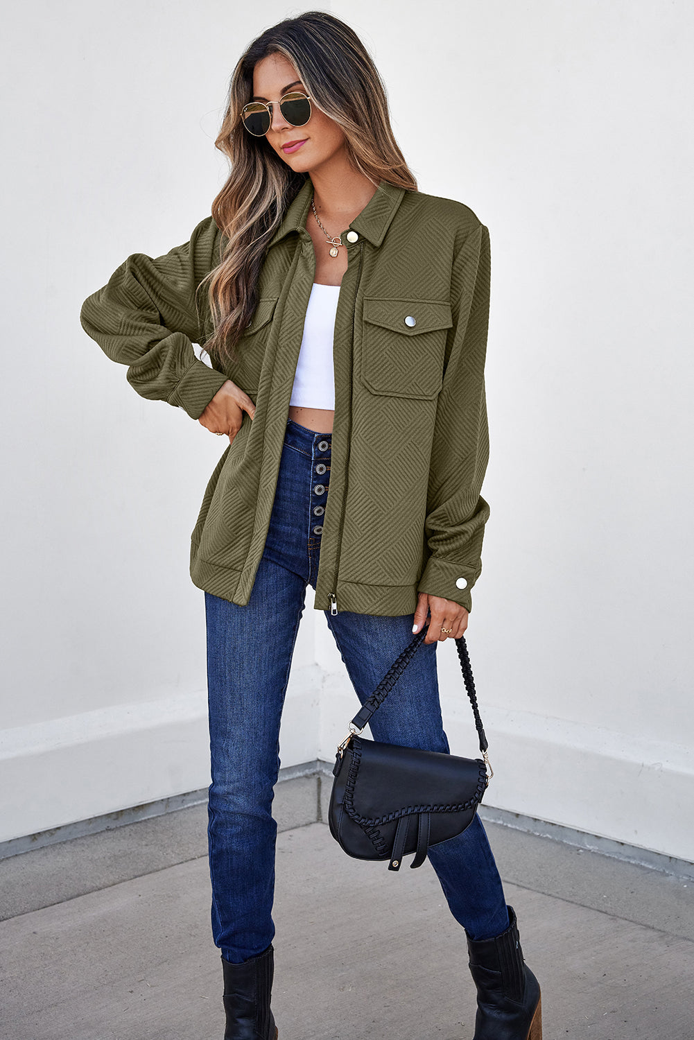Chaquetas con cuello, color verde negruzco sólido, con cremallera y solapa con botones