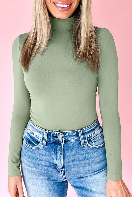 Top Básico de Manga Larga con Cuello Alto y Corte Entallado Verde Bayo