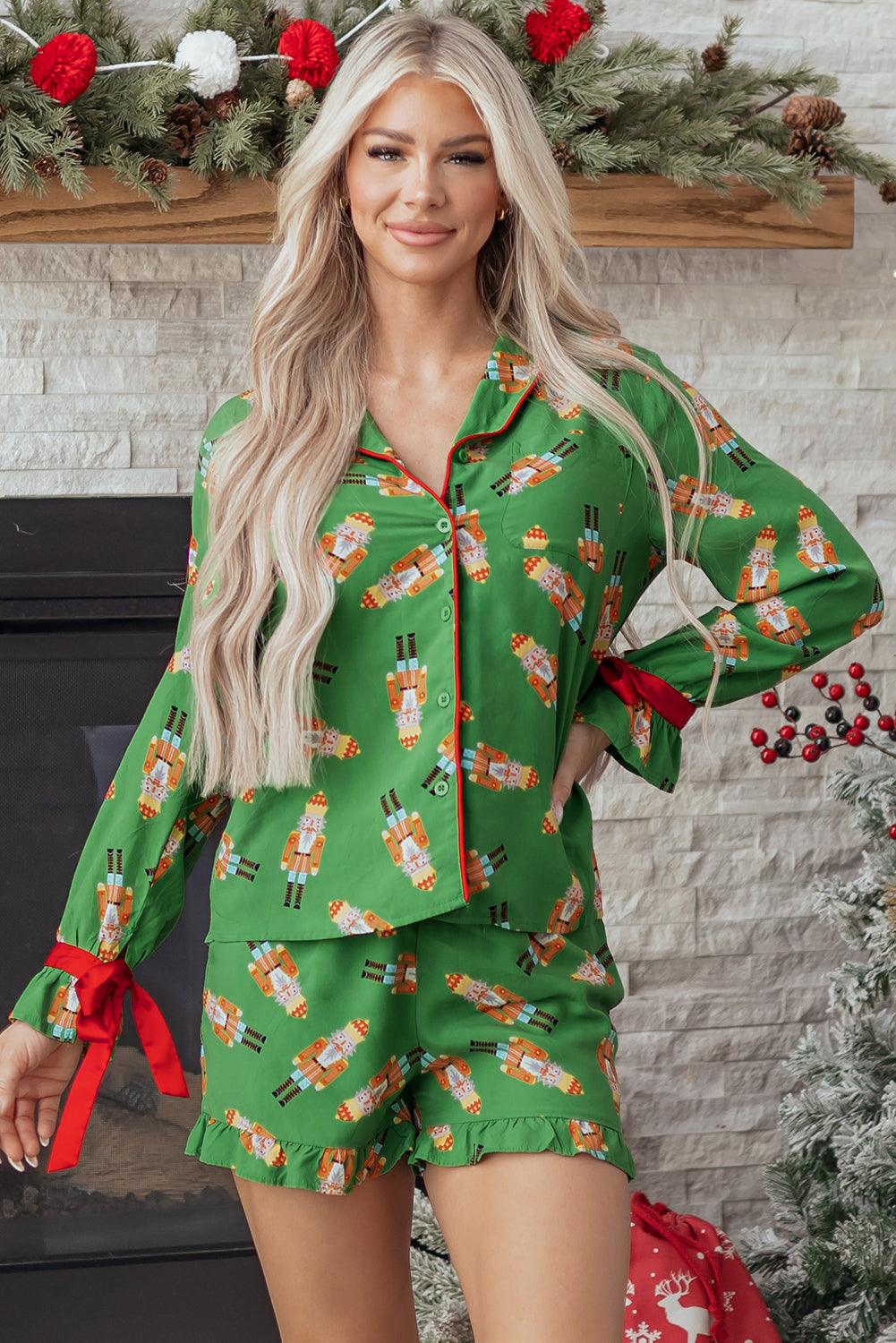 Green Christmas Candy Contrast Trim Bow Knot Silky 2pcs Pajama Set - Snoopy's Closet