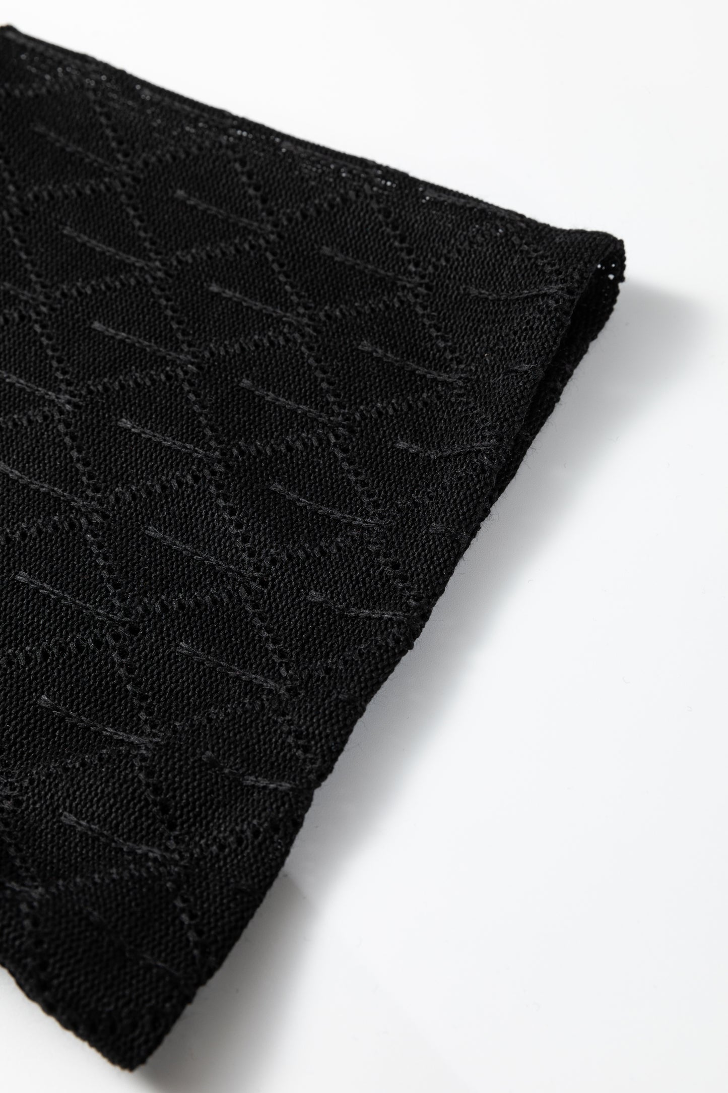 Top Holgado de Punto Calado Rombos con Cuello V Talla Grande Negro