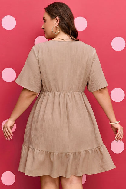 Vestido Texturizado de Manga Corta con Volantes Talla Grande Color Caqui Oscuro
