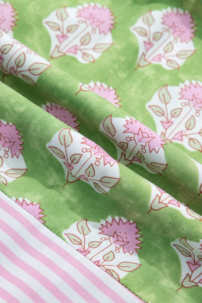 Vestido Maxi con Estampado Floral Verde, Detalles Rayados y Tirantes con Nudo