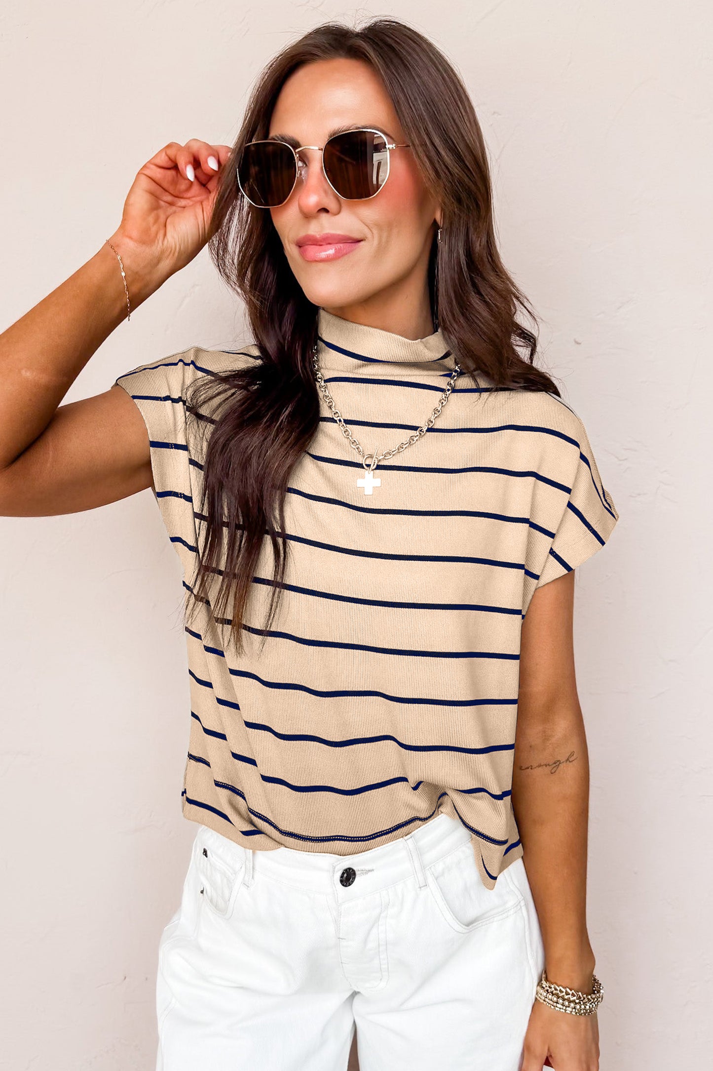 Top Holgado de Manga Corta con Cuello Falso a Rayas Caqui