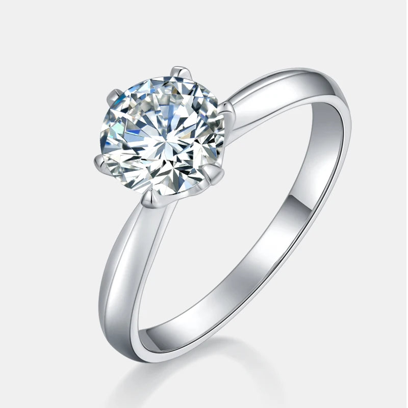 Anillo de Moissanita Personalizado de Seis Garras Femenino Elegante Anillo de Plata de Ley S925 Anillo de Joyería Fina para Mujer de Corte Brillante Redondo