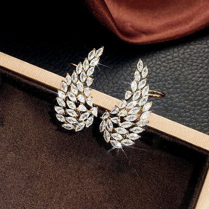 Pendientes de puño de hoja dorada con diamantes de imitación de cristal marquesa para mujer, fiesta, estilo romántico, joyería de moda, aleación chapada en oro
