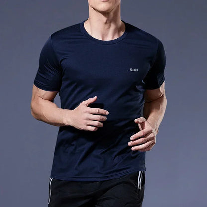Camiseta de verano elástica para hombre, transpirable, de seda helada, de manga corta, casual, de secado rápido, para gimnasio, correr, ropa masculina