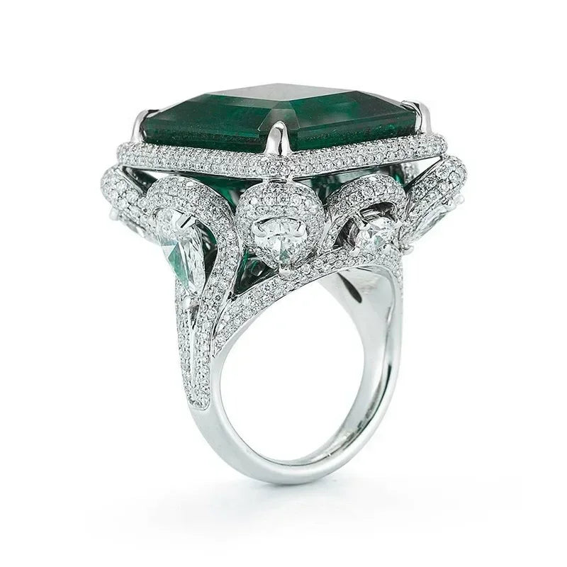 European and American Anniversary Couple Gift: European and American New Geometric Ring Luxury Green Zircon Accessory