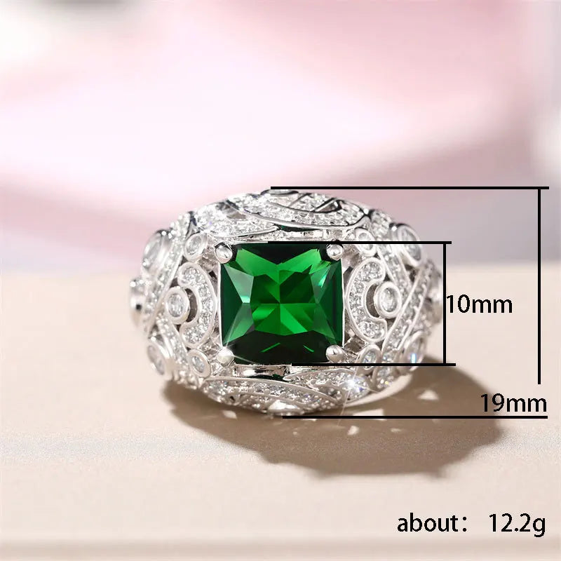 European and American Anniversary Couple Gift: European and American New Geometric Ring Luxury Green Zircon Accessory