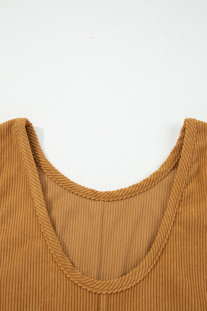 Minivestido de pana beige sin mangas con bolsillos de parche