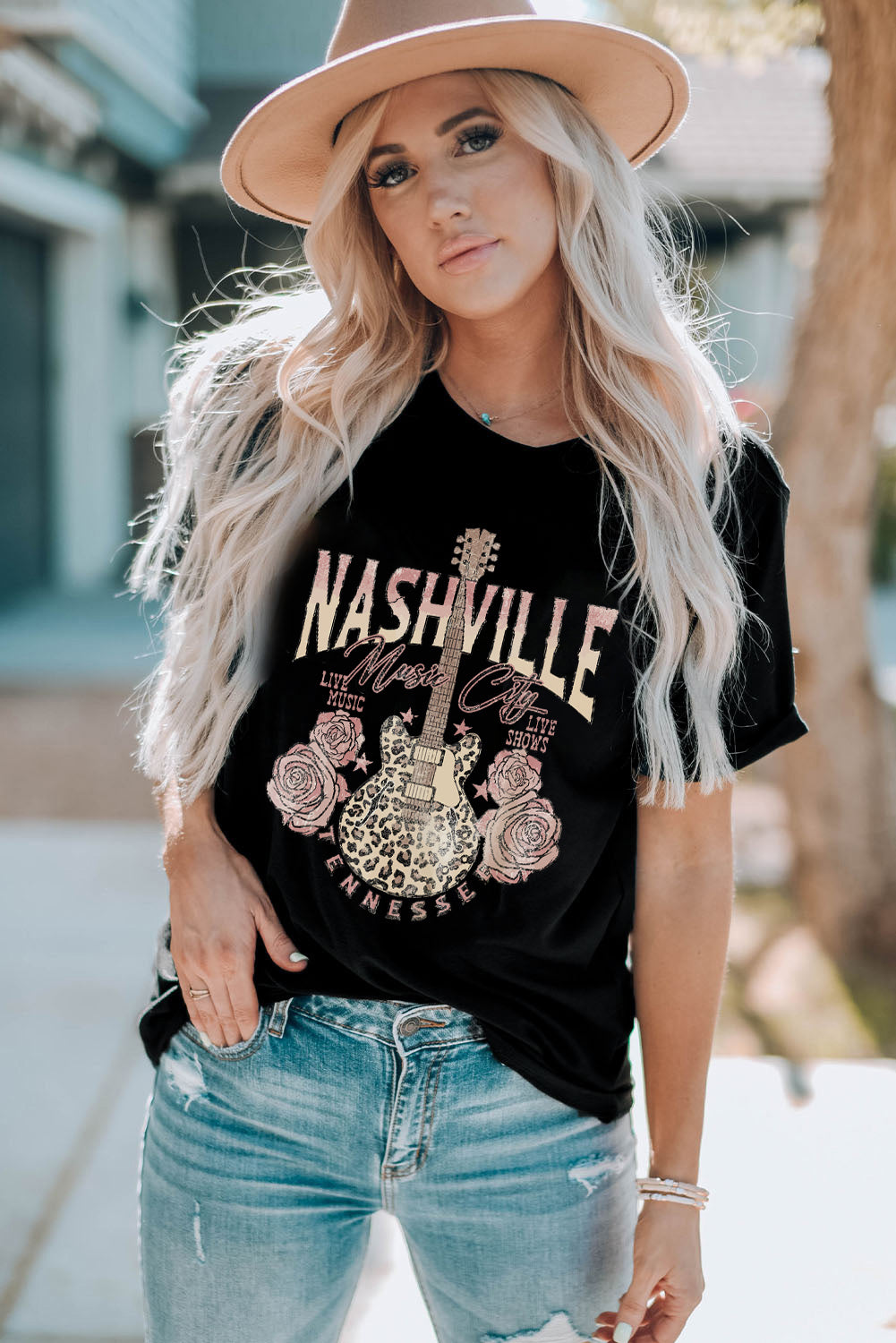 Camiseta negra con estampado de guitarra de leopardo Music City de Nashville