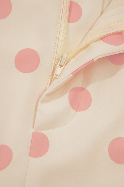 Pantalones de pernera recta de tiro medio con bolsillos de parche y estampado de lunares blancos