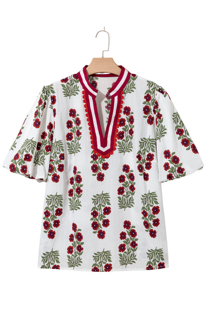 Blusa de Algodón Blanca Talla Grande con Estampado Floral, Ribete de Ricrac y Manga Corta