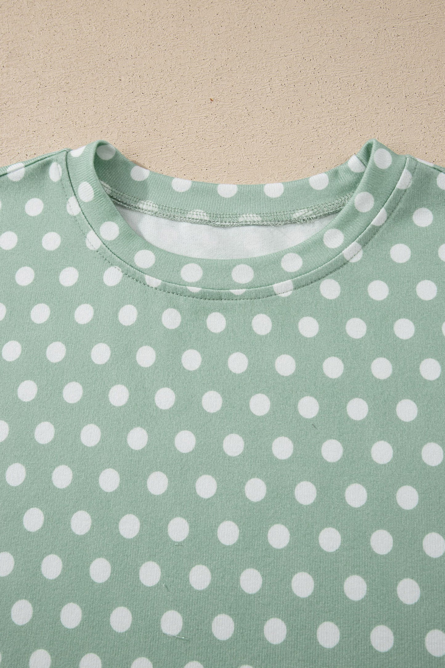 Conjunto corto estampado de lunares verdes