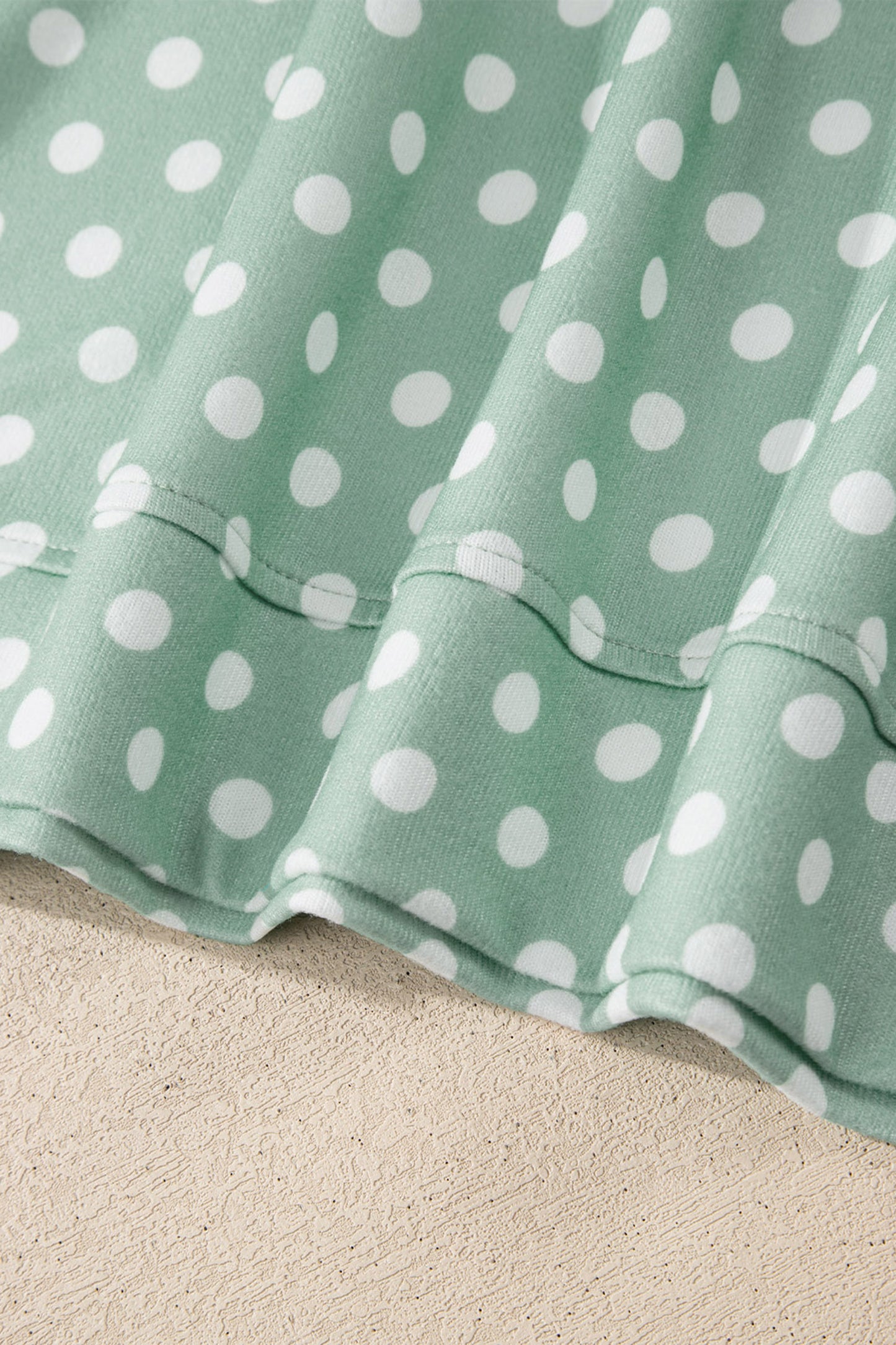 Conjunto corto estampado de lunares verdes