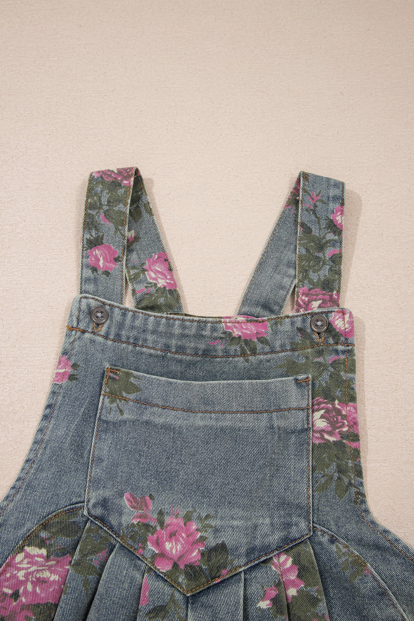 Mono vaquero de pierna ancha plisado de talle alto con estampado floral gris Beau