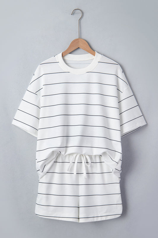 Conjunto de 2 piezas de camiseta de manga corta con raya blanca y shorts con cordón