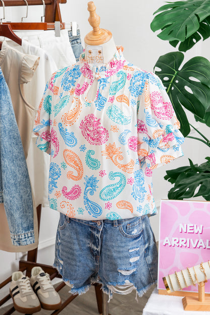 Blusa con estampado cachemira vibrante multicolor, ojales de botón y mangas abullonadas