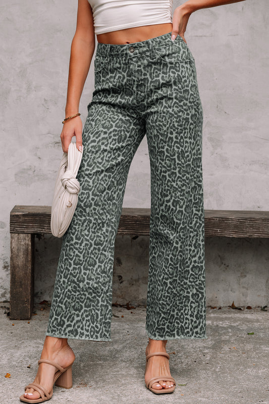 Vaqueros anchos de cintura alta con estampado de leopardo gris y borde deshilachado