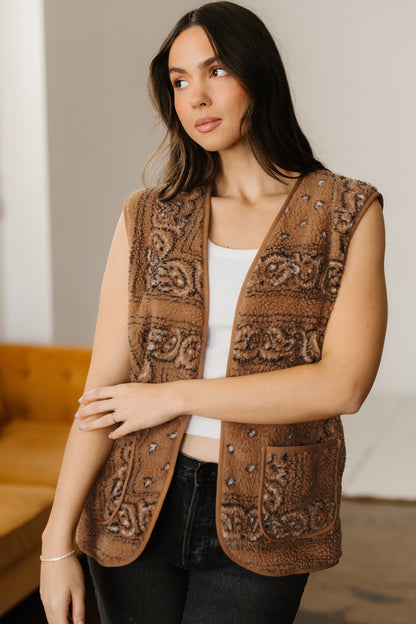 Chaleco tipo chaqueta con estampado de cachemira sherpa marrón con bolsillos, estilo Western