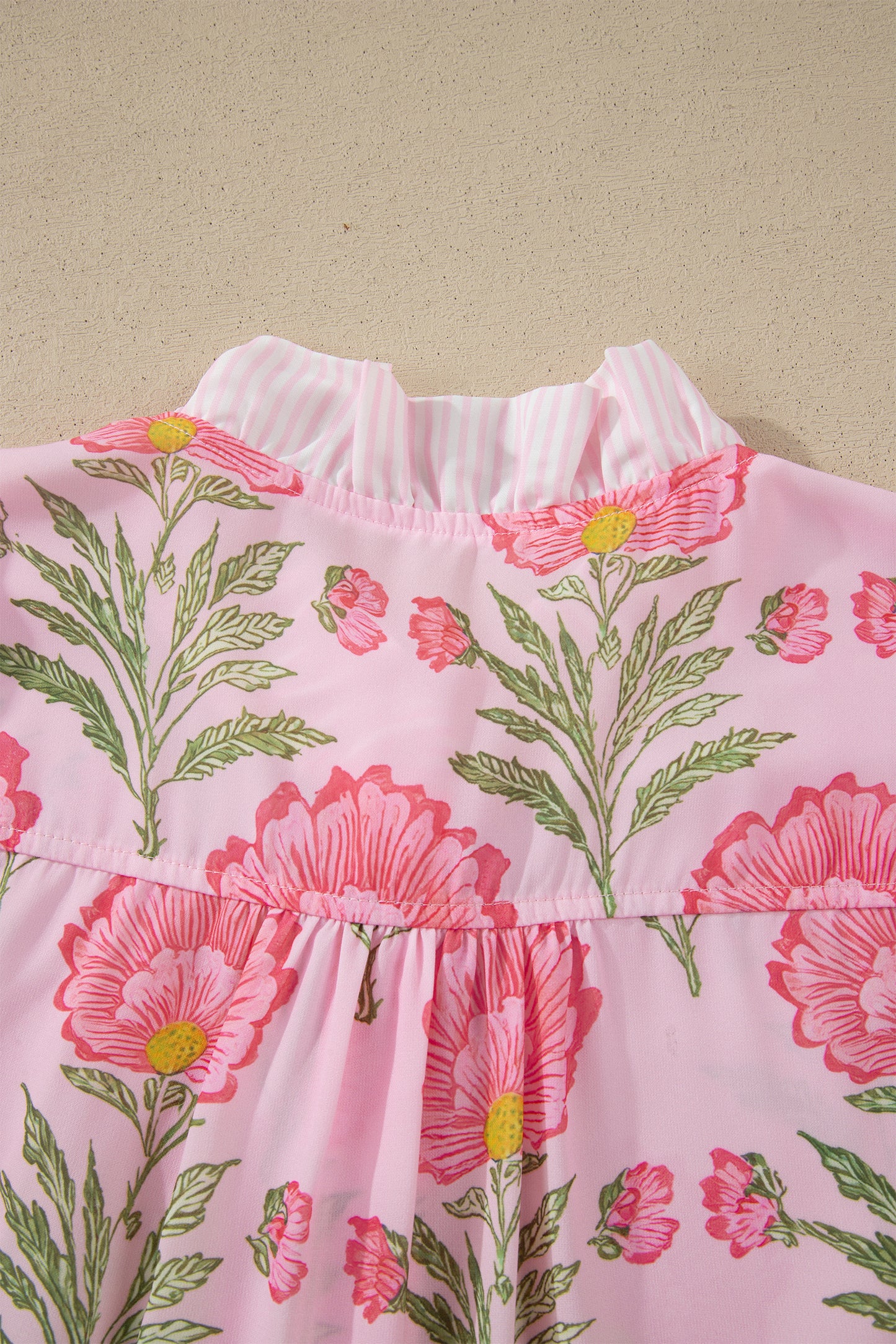 Camisa de manga abullonada con volantes y rayas Pink Sweet Blooms